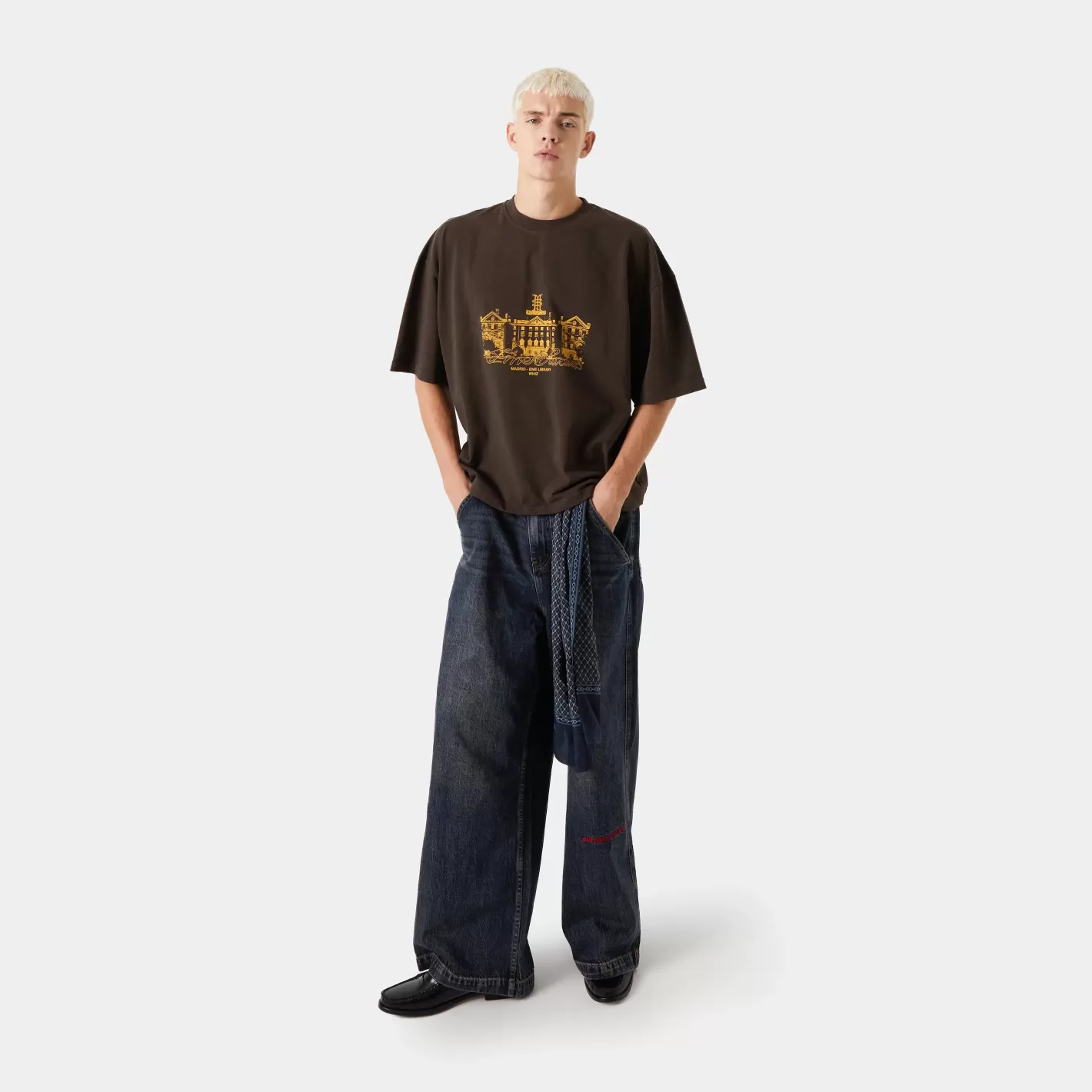 Flash Sale Eme Studios Book Muddy Oversized Tee